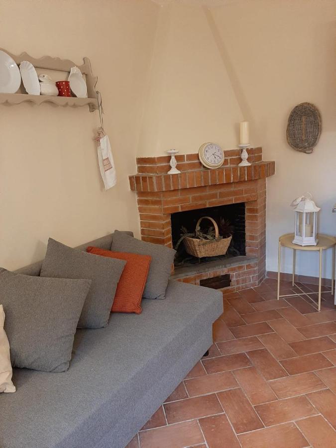 Agula Relais Appartamento Pugnano Buitenkant foto